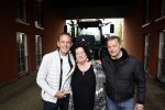 Den Bosch 24 april 2023
John de Bever en partner Kees de Bever kondigen extra concert aan en Caroline v d Plas als gast tijdens hun show in Ahoy. Ze ontvangen de pers in hun nieuwe huis / appartement.