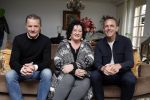Den Bosch 24 april 2023
John de Bever en partner Kees de Bever kondigen extra concert aan en Caroline v d Plas als gast tijdens hun show in Ahoy. Ze ontvangen de pers in hun nieuwe huis / appartement.