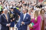 Rotterdam 27 april 2023
Koningsdag 2023 in Rotterdam met aanwezig Koning Willem Alexander, KoninginMaxima ,Prinses Amalia, Prinses Ariane ,Prins Constantijn ,Prinses Laurentien ,Prins Maurits ,Prinses Marilene ,Prins Bernhard ,Prinses Annette ,Prins Floris ,Prinses Aimee ,Prins Pieter Christiaan, en Prinses Anita .
Burgemeester Aboutaleb is de gastheer.