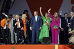 Rotterdam 27 april 2023
Koningsdag 2023 in Rotterdam met aanwezig Koning Willem Alexander, KoninginMaxima ,Prinses Amalia, Prinses Ariane ,Prins Constantijn ,Prinses Laurentien ,Prins Maurits ,Prinses Marilene ,Prins Bernhard ,Prinses Annette ,Prins Floris ,Prinses Aimee ,Prins Pieter Christiaan, en Prinses Anita .
Burgemeester Aboutaleb is de gastheer. Optreden van Lee Towers Davina Michelle en Ronnie Flex.