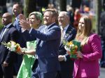 Rotterdam 27 april 2023
Koningsdag 2023 in Rotterdam met aanwezig Koning Willem Alexander, KoninginMaxima ,Prinses Amalia, Prinses Ariane ,Prins Constantijn ,Prinses Laurentien ,Prins Maurits ,Prinses Marilene ,Prins Bernhard ,Prinses Annette ,Prins Floris ,Prinses Aimee ,Prins Pieter Christiaan, en Prinses Anita .
Burgemeester Aboutaleb is de gastheer.