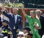 Rotterdam 27 april 2023
Koningsdag 2023 in Rotterdam met aanwezig Koning Willem Alexander, KoninginMaxima ,Prinses Amalia, Prinses Ariane ,Prins Constantijn ,Prinses Laurentien ,Prins Maurits ,Prinses Marilene ,Prins Bernhard ,Prinses Annette ,Prins Floris ,Prinses Aimee ,Prins Pieter Christiaan, en Prinses Anita .
Burgemeester Aboutaleb is de gastheer.