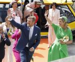 Rotterdam 27 april 2023
Koningsdag 2023 in Rotterdam met aanwezig Koning Willem Alexander, KoninginMaxima ,Prinses Amalia, Prinses Ariane ,Prins Constantijn ,Prinses Laurentien ,Prins Maurits ,Prinses Marilene ,Prins Bernhard ,Prinses Annette ,Prins Floris ,Prinses Aimee ,Prins Pieter Christiaan, en Prinses Anita .
Burgemeester Aboutaleb is de gastheer.