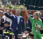 Rotterdam 27 april 2023
Koningsdag 2023 in Rotterdam met aanwezig Koning Willem Alexander, KoninginMaxima ,Prinses Amalia, Prinses Ariane ,Prins Constantijn ,Prinses Laurentien ,Prins Maurits ,Prinses Marilene ,Prins Bernhard ,Prinses Annette ,Prins Floris ,Prinses Aimee ,Prins Pieter Christiaan, en Prinses Anita .
Burgemeester Aboutaleb is de gastheer.