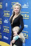 Scheveningen 23 april 2023
Premiere AIDA in het circustheater in Scheveningen .
Lauren Verster met dochter