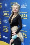 Scheveningen 23 april 2023
Premiere AIDA in het circustheater in Scheveningen .
Lauren Verster met dochter