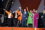 Rotterdam 27 april 2023
Koningsdag 2023 in Rotterdam met aanwezig Koning Willem Alexander, KoninginMaxima ,Prinses Amalia, Prinses Ariane ,Prins Constantijn ,Prinses Laurentien ,Prins Maurits ,Prinses Marilene ,Prins Bernhard ,Prinses Annette ,Prins Floris ,Prinses Aimee ,Prins Pieter Christiaan, en Prinses Anita .
Burgemeester Aboutaleb is de gastheer. Optreden van Lee Towers Davina Michelle en Ronnie Flex.