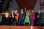 Rotterdam 27 april 2023
Koningsdag 2023 in Rotterdam met aanwezig Koning Willem Alexander, KoninginMaxima ,Prinses Amalia, Prinses Ariane ,Prins Constantijn ,Prinses Laurentien ,Prins Maurits ,Prinses Marilene ,Prins Bernhard ,Prinses Annette ,Prins Floris ,Prinses Aimee ,Prins Pieter Christiaan, en Prinses Anita .
Burgemeester Aboutaleb is de gastheer. Optreden van Lee Towers Davina Michelle en Ronnie Flex.