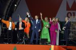 Rotterdam 27 april 2023
Koningsdag 2023 in Rotterdam met aanwezig Koning Willem Alexander, KoninginMaxima ,Prinses Amalia, Prinses Ariane ,Prins Constantijn ,Prinses Laurentien ,Prins Maurits ,Prinses Marilene ,Prins Bernhard ,Prinses Annette ,Prins Floris ,Prinses Aimee ,Prins Pieter Christiaan, en Prinses Anita .
Burgemeester Aboutaleb is de gastheer. Optreden van Lee Towers Davina Michelle en Ronnie Flex.