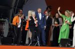 Rotterdam 27 april 2023
Koningsdag 2023 in Rotterdam met aanwezig Koning Willem Alexander, KoninginMaxima ,Prinses Amalia, Prinses Ariane ,Prins Constantijn ,Prinses Laurentien ,Prins Maurits ,Prinses Marilene ,Prins Bernhard ,Prinses Annette ,Prins Floris ,Prinses Aimee ,Prins Pieter Christiaan, en Prinses Anita .
Burgemeester Aboutaleb is de gastheer. Optreden van Lee Towers Davina Michelle en Ronnie Flex.