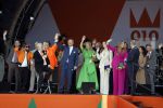 Rotterdam 27 april 2023
Koningsdag 2023 in Rotterdam met aanwezig Koning Willem Alexander, KoninginMaxima ,Prinses Amalia, Prinses Ariane ,Prins Constantijn ,Prinses Laurentien ,Prins Maurits ,Prinses Marilene ,Prins Bernhard ,Prinses Annette ,Prins Floris ,Prinses Aimee ,Prins Pieter Christiaan, en Prinses Anita .
Burgemeester Aboutaleb is de gastheer. Optreden van Lee Towers Davina Michelle en Ronnie Flex.