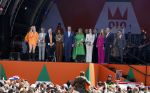 Rotterdam 27 april 2023
Koningsdag 2023 in Rotterdam met aanwezig Koning Willem Alexander, KoninginMaxima ,Prinses Amalia, Prinses Ariane ,Prins Constantijn ,Prinses Laurentien ,Prins Maurits ,Prinses Marilene ,Prins Bernhard ,Prinses Annette ,Prins Floris ,Prinses Aimee ,Prins Pieter Christiaan, en Prinses Anita .
Burgemeester Aboutaleb is de gastheer. Optreden van Lee Towers Davina Michelle en Ronnie Flex.