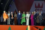 Rotterdam 27 april 2023
Koningsdag 2023 in Rotterdam met aanwezig Koning Willem Alexander, KoninginMaxima ,Prinses Amalia, Prinses Ariane ,Prins Constantijn ,Prinses Laurentien ,Prins Maurits ,Prinses Marilene ,Prins Bernhard ,Prinses Annette ,Prins Floris ,Prinses Aimee ,Prins Pieter Christiaan, en Prinses Anita .
Burgemeester Aboutaleb is de gastheer. Optreden van Lee Towers Davina Michelle en Ronnie Flex.