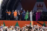 Rotterdam 27 april 2023
Koningsdag 2023 in Rotterdam met aanwezig Koning Willem Alexander, KoninginMaxima ,Prinses Amalia, Prinses Ariane ,Prins Constantijn ,Prinses Laurentien ,Prins Maurits ,Prinses Marilene ,Prins Bernhard ,Prinses Annette ,Prins Floris ,Prinses Aimee ,Prins Pieter Christiaan, en Prinses Anita .
Burgemeester Aboutaleb is de gastheer. Lee Towers Davina Michelle en Ronnie Flex treden op.