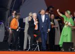 Rotterdam 27 april 2023
Koningsdag 2023 in Rotterdam met aanwezig Koning Willem Alexander, KoninginMaxima ,Prinses Amalia, Prinses Ariane ,Prins Constantijn ,Prinses Laurentien ,Prins Maurits ,Prinses Marilene ,Prins Bernhard ,Prinses Annette ,Prins Floris ,Prinses Aimee ,Prins Pieter Christiaan, en Prinses Anita .
Burgemeester Aboutaleb is de gastheer. Optreden van Lee Towers Davina Michelle en Ronnie Flex.