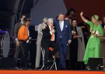 Rotterdam 27 april 2023
Koningsdag 2023 in Rotterdam met aanwezig Koning Willem Alexander, KoninginMaxima ,Prinses Amalia, Prinses Ariane ,Prins Constantijn ,Prinses Laurentien ,Prins Maurits ,Prinses Marilene ,Prins Bernhard ,Prinses Annette ,Prins Floris ,Prinses Aimee ,Prins Pieter Christiaan, en Prinses Anita .
Burgemeester Aboutaleb is de gastheer. Optreden van Lee Towers Davina Michelle en Ronnie Flex.