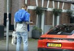 Amsterdam 12 mei 2023
Manuel Broekman fotografeert een porsche 911.