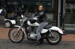 Amstelveen 30 april 2023
Nurlaila bij de musical lunch in schouwburg Amstelveen. Ze kwam mop haar Harley Davidson motor