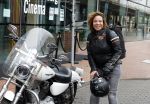 Amstelveen 30 april 2023
Nurlaila bij de musical lunch in schouwburg Amstelveen. Ze kwam mop haar Harley Davidson motor