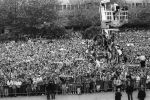 Haarlem, Eindhoven, 23 Mei 1987
Haarlem-PSV 0-3
Landskampioen 1986-1987
Optocht en Gemeentehuis
PSV Landskampioen rondtocht en gemeentehuis