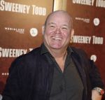 Amsterdam 21 april 2023
Premiere Sweeney Todd in het DeLaMar theater geproduceerd door Medialane.
Paul de Leeuw kwam met partner Stefan Nugter