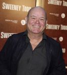 Amsterdam 21 april 2023
Premiere Sweeney Todd in het DeLaMar theater geproduceerd door Medialane.
Paul de Leeuw kwam met partner Stefan Nugter