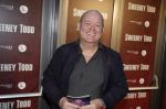 Amsterdam 21 april 2023
Premiere Sweeney Todd in het DeLaMar theater geproduceerd door Medialane.
Paul de Leeuw kwam met partner Stefan Nugter