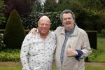Neerpelt Achel e.o. 8 mei 2023
Peter Gillis bij zijn huis en zijn nieuwe huis . Peter en Robert Ronday