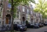 Amsterdam 13 mei 2023
Prins Maurits heeft speciale kappen om zijn spiegels van zijn porsche Taycan .
Door die kappen kunnen de spiegels niet gepikt worden.
