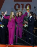 Rotterdam 27 april 2023
Koningsdag 2023 in Rotterdam met aanwezig Koning Willem Alexander, KoninginMaxima ,Prinses Amalia, Prinses Ariane ,Prins Constantijn ,Prinses Laurentien ,Prins Maurits ,Prinses Marilene ,Prins Bernhard ,Prinses Annette ,Prins Floris ,Prinses Aimee ,Prins Pieter Christiaan, en Prinses Anita .
Burgemeester Aboutaleb is de gastheer. Lee Towers Davina Michelle en Ronnie Flex treden op.