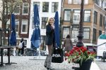 Amsterdam 20 april 2023
Prinses Eloise van Oranje onderweg naar feestje van blad de Linda in een cafe in het centrum van Amsterdam waar een bier gepresenteerd wordt.
