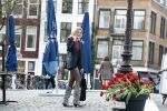 Amsterdam 20 april 2023
Prinses Eloise van Oranje onderweg naar feestje van blad de Linda in een cafe in het centrum van Amsterdam waar een bier gepresenteerd wordt.