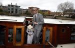 Amsterdam 15 april 2023
Robert Doornbos en Chantal Bles zijn vandaag op een prachtige salonboot getrouwd.
