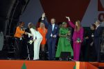 Rotterdam 27 april 2023
Koningsdag 2023 in Rotterdam met aanwezig Koning Willem Alexander, KoninginMaxima ,Prinses Amalia, Prinses Ariane ,Prins Constantijn ,Prinses Laurentien ,Prins Maurits ,Prinses Marilene ,Prins Bernhard ,Prinses Annette ,Prins Floris ,Prinses Aimee ,Prins Pieter Christiaan, en Prinses Anita .
Burgemeester Aboutaleb is de gastheer. Optreden van Lee Towers Davina Michelle en Ronnie Flex.