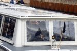 Amsterdam 15 april 2023
Herdenkingstdienst vooraf aan de begrafenis van Huub Oosterhuis in de Westertoren . Daarna gingen ze met de boot naar begraafplaats Zorgvlied.
Aanwezig oa Trijntje Oosterhuis met kinderen en partner Alvin Lewis , Tjeerd Oosterhuis en vrouw Edsilia Rombley met kinderen en moeder en de partner van Huub Oosterhuis