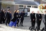 Amsterdam 15 april 2023
Herdenkingstdienst vooraf aan de begrafenis van Huub Oosterhuis in de Westertoren . Daarna gingen ze met de boot naar begraafplaats Zorgvlied.
Aanwezig oa Trijntje Oosterhuis met kinderen en partner Alvin Lewis , Tjeerd Oosterhuis en vrouw Edsilia Rombley met kinderen en moeder en de partner van Huub Oosterhuis