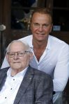 Noorden  30 april 2023
Gerard Joling viert zijn 63e verjaardag.
Wino Omtzigt met zijn vader