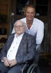 Noorden  30 april 2023
Gerard Joling viert zijn 63e verjaardag.
Wino Omtzigt met zijn vader