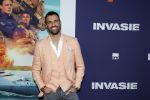 Amsterdam 8 april 2024
Premiere Invasie in Pathe Arena met oa Tarikh Jansen Ortal Vriend Raymond Thiry Gijs Scholten v Aschat Jasha Rudge Gijs Blom Fedja v Huet . Bobby Boermans is de regisseur. Bjorn Remmerswaal