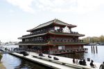 Amsterdam 21 april 2024
Jordy Huisman van Kris Kross Amsterdam viert zijn 40e verjaardag met een boottocht door de grachten van Amsterdam. Chinees Restaurant in het IJ