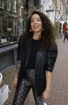 Amsterdam 16 april 2024
Boekpresentatie Kimberley Klaver. Haar 2e boek heet Zuid moeders hebben geen geheimen. Fajah lourens