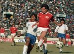 Tokio, 9 t/m 12 December 1988 PSV-Nacional Montevideo (Uruguay)
Met eindstand 1-1 na verlenging 2-2 en via een 6-7 verlies in penaltys.
PSV had 4 x de kans om winnaar te zien en uiteindelijk is het niet gelukt.
0-1 Ostolaza, 1-1 Romario , in de 110e minuut Ronald Koeman 2-1 en in de 119e min wederom Ostolaza 2-2
Wedstrijd werd gespeeld in tokio voor 62000 toeschouwers

Foto Peter Smulders BV