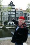 Amsterdam 9 april 2024
Harry Slinger met de schrijver van zijn boek Edwin Gitsels in de Jordaan waar Harry geboren is .