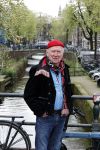 Amsterdam 9 april 2024
Harry Slinger met de schrijver van zijn boek Edwin Gitsels in de Jordaan waar Harry geboren is .