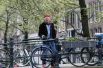 Amsterdam 9 april 2024
Harry Slinger met de schrijver van zijn boek Edwin Gitsels in de Jordaan waar Harry geboren is .