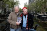 Amsterdam 9 april 2024
Harry Slinger met de schrijver van zijn boek Edwin Gitsels in de Jordaan waar Harry geboren is .