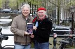 Amsterdam 9 april 2024
Harry Slinger met de schrijver van zijn boek Edwin Gitsels in de Jordaan waar Harry geboren is .