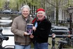 Amsterdam 9 april 2024
Harry Slinger met de schrijver van zijn boek Edwin Gitsels in de Jordaan waar Harry geboren is .