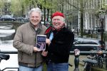 Amsterdam 9 april 2024
Harry Slinger met de schrijver van zijn boek Edwin Gitsels in de Jordaan waar Harry geboren is .