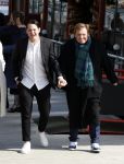 Amsterdam 21 april 2024
Jordy Huisman van Kris Kross Amsterdam viert zijn 40e verjaardag met een boottocht door de grachten van Amsterdam. Henny Huisman met zijn zwangere Kleindochter Emma en haar vriend, cabaretier/presentator Maurits Hazeleger .